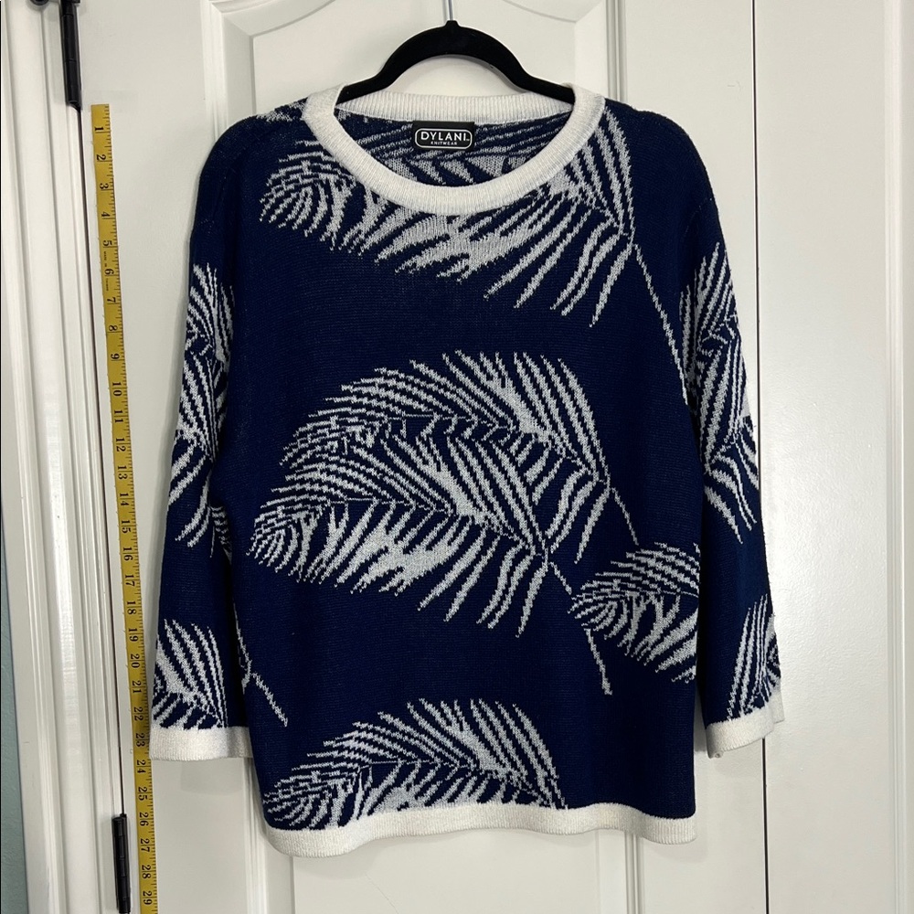 Dylani Navy & White Leaf-Pattern Crewneck Sweater, L